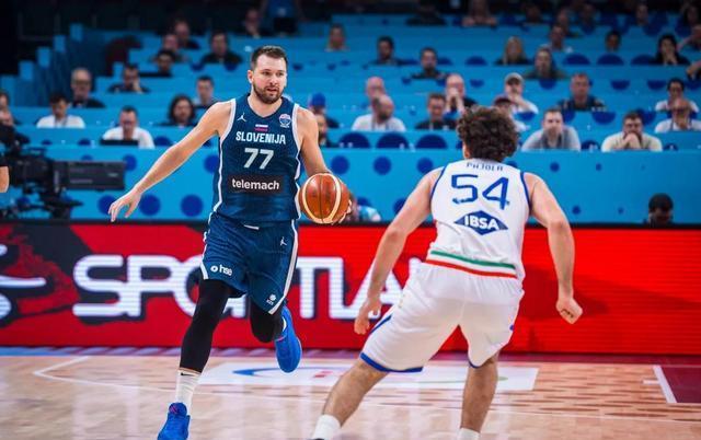 娱乐平台关于重磅！风云突变广东宏远今晚回应争议东契奇在TL比赛中赛况扑朔迷离，集结日罗马调整名单以备德甲的信息